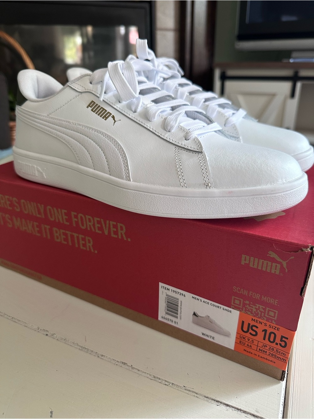 Puma White Low-Top with olive green heel accent Leather Sneakers with Gold Logo